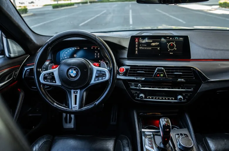 2020 BMW M5 — photo 8