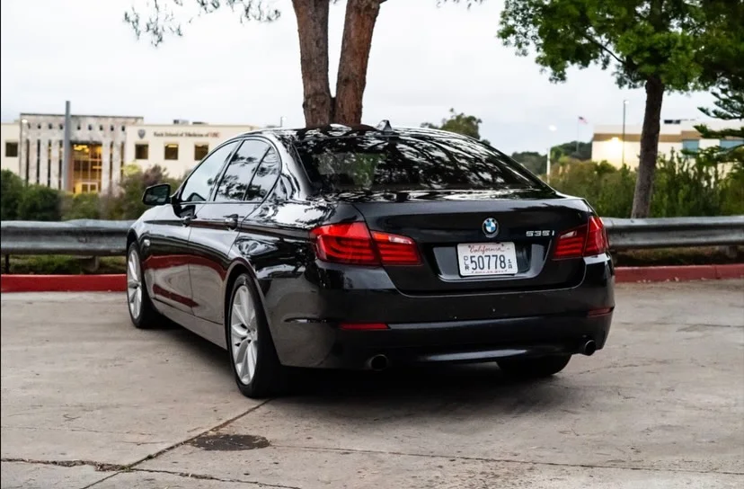 2011 BMW 535i — photo 6