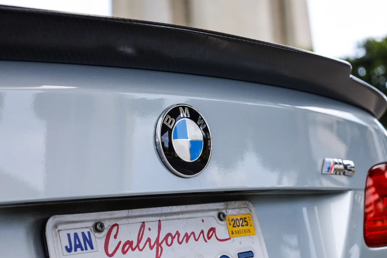 2010 BMW M3 — photo 22